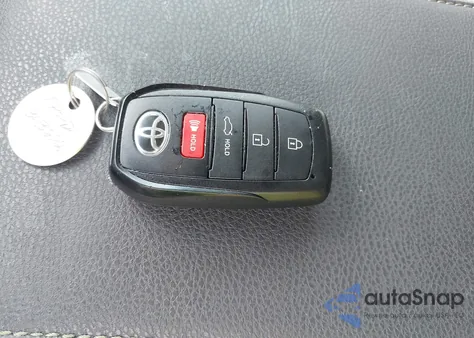 2025 Toyota Camry Xle from USA, damaged, VIN 4T1DAACK4SU027176